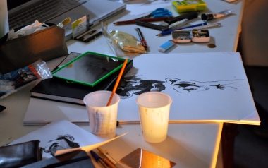 tavolo da lavoro con schizzi per disegni durante la residenza, particolare, 26 cc, Roma. photo by Francesco Ferrari