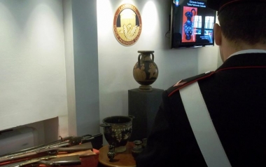 la presentazione alla stampa del materiale rinvenuto e sequestrato dai Carabinieri del Comando Tutela Patrimonio Culturale
