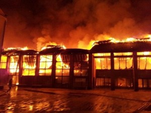 Napoli città della scienza incendiata