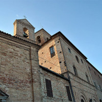 Ripatransone campanili, chiese e dettagli