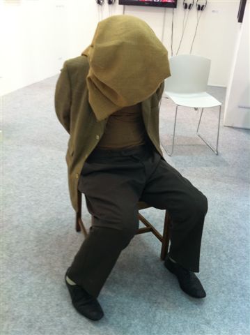 Un Servizio fatto coi piedi. Bologna Artefiera 2011
