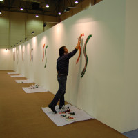 La performance dell'artista Angelo Savarese