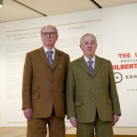 Gilbert & George alla Pinacoteca Agnelli tra le Urethra Art Postcards (anche da Artiaco a 23.000 euro)