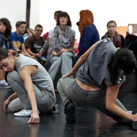 VIENNA Live: Love; Performance by Maria Hassabi with Hristoula Harakas Photo © VIENNAFAIR / Piers Erbslöh