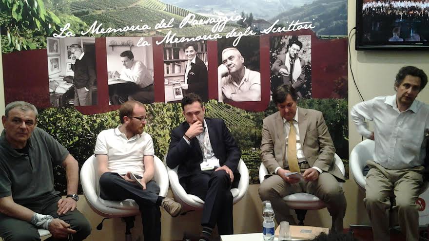 TwLetteratura: Antonio Prenna, Edoardo Montenegro, Pierluigi Vaccaneo, il sindaco di S.Stefano Belbo e Paolo Costa.