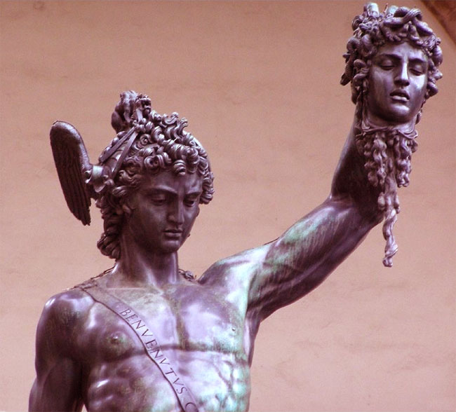 Chi Ha Tagliato La Testa A Medusa