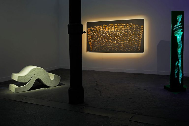 immagine per La luce diversa