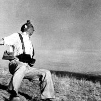 immagine per Gli Eroi. Robert Capa foto di guerra