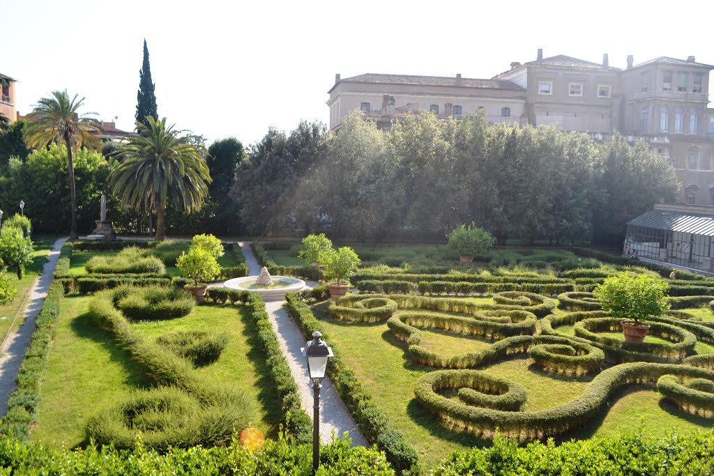 immagine per Giardino all’italiana di Palazzo Barberini