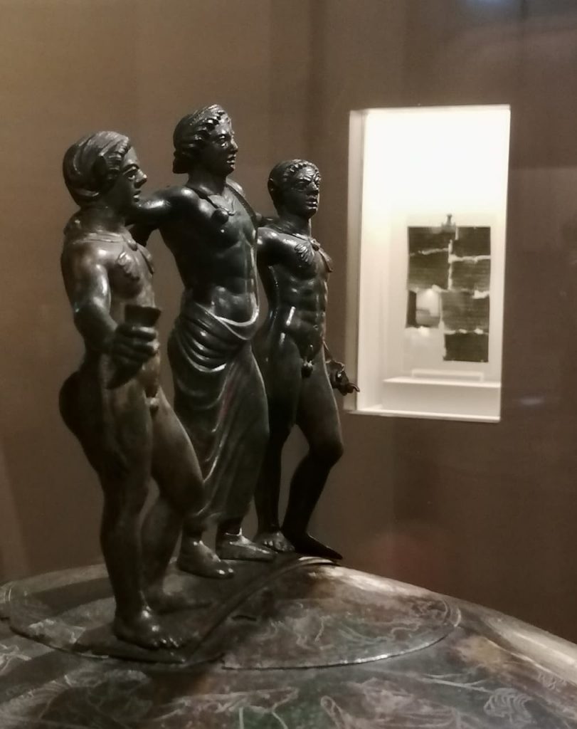 immagine per Tota Italia mostra alle Scuderie del Quirinale. 14. Cista portagioielli (particolare) IV secolo a.C., da Palestrina
