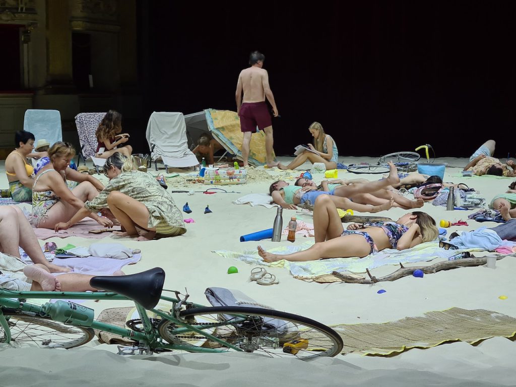 immagine per Sun & Sea, opera-performance. Foto di Daniela Trincia