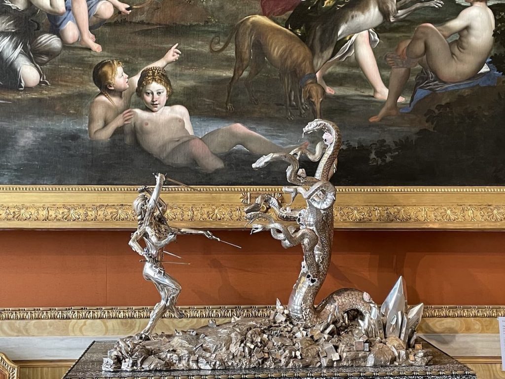 immagine per archaeology now damien hirst