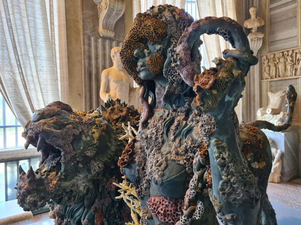 immagine per Galleria Borghese, Damien Hirst, Archaeology Now