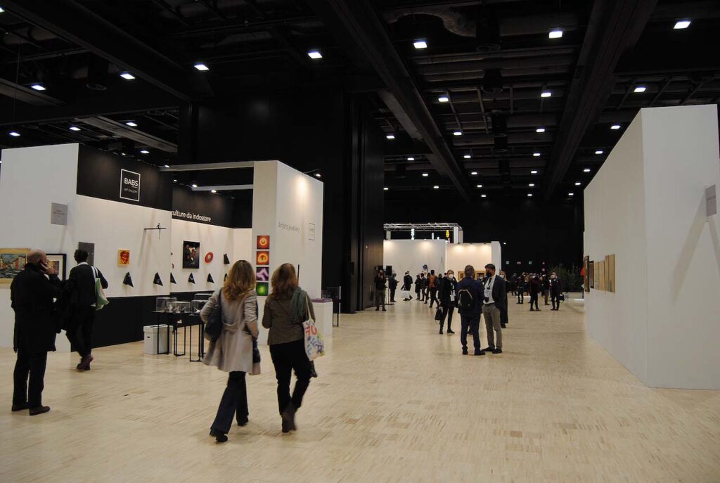 immagine per Report Roma Arte in Nuvola Art Fair. Un bicchiere mezzo pieno e mezzo vuoto