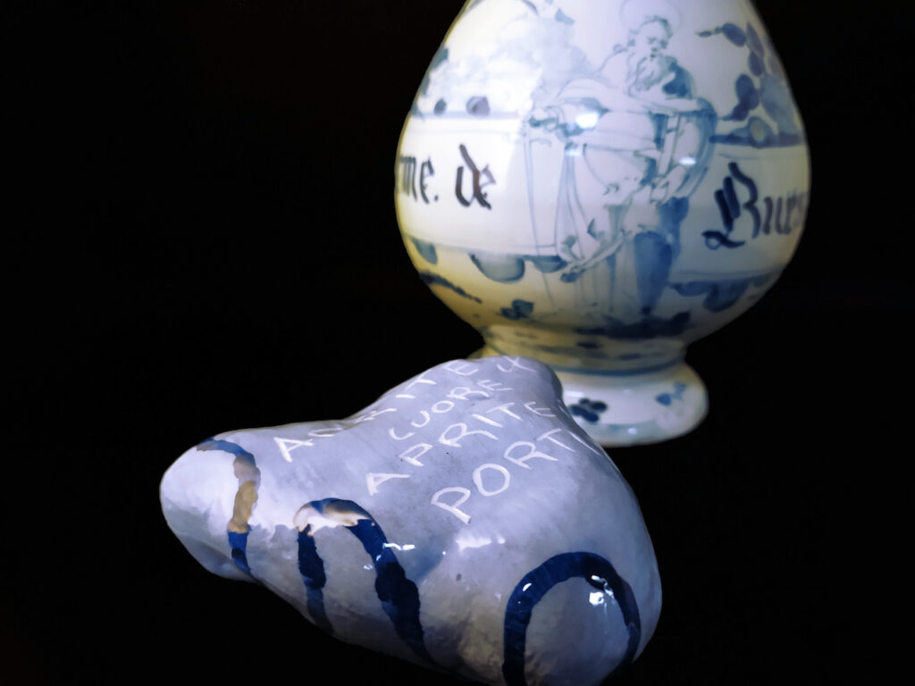 immagine per Giovanni Gaggia al Museo della Ceramica di Savona con Ho visto un’alba blu