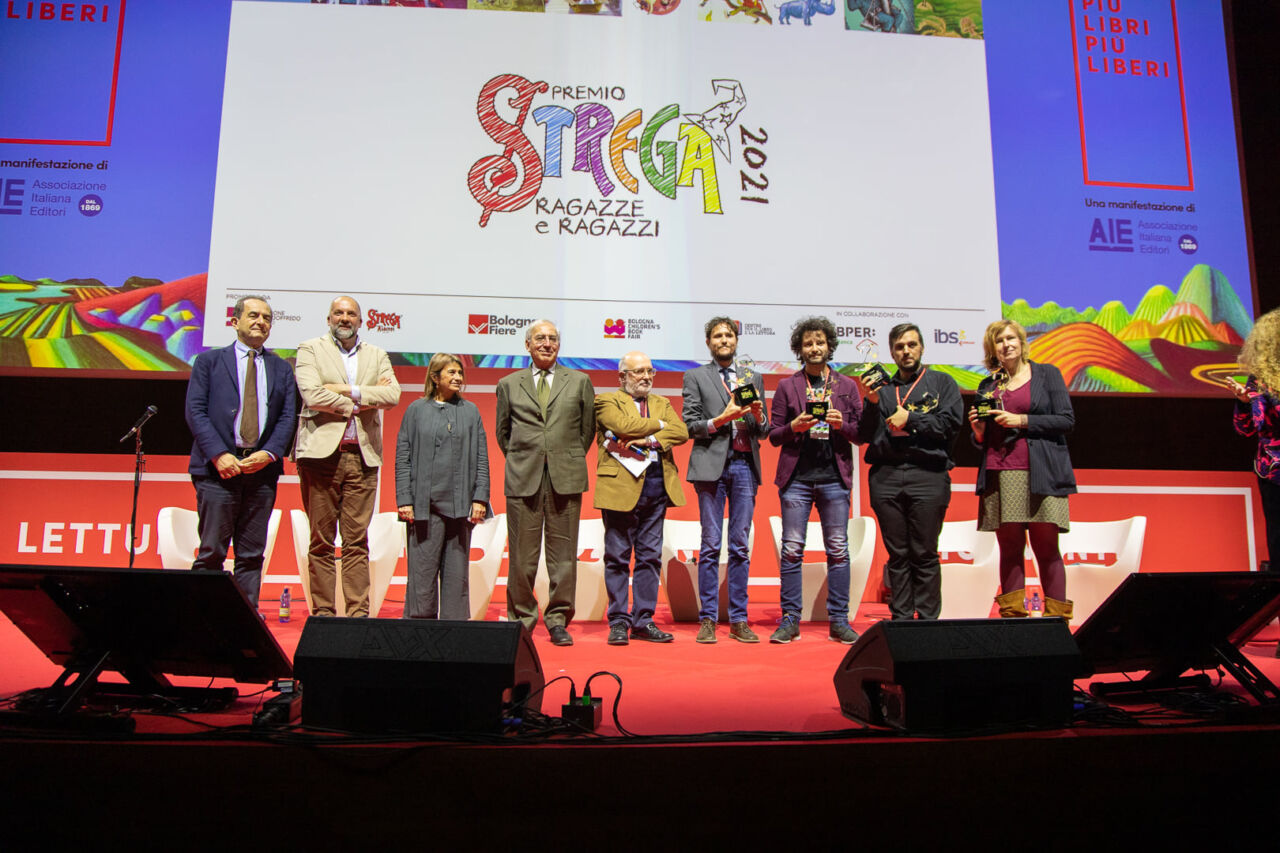immagine per Il premio Strega Ragazze e Ragazzi 2021. Il gusto della lettura nasce da piccoli