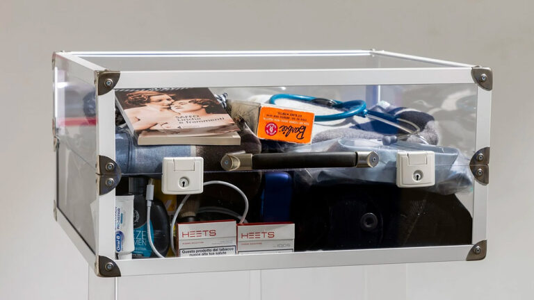 immagine per Check list, Giovanni Battimiello a Napoli