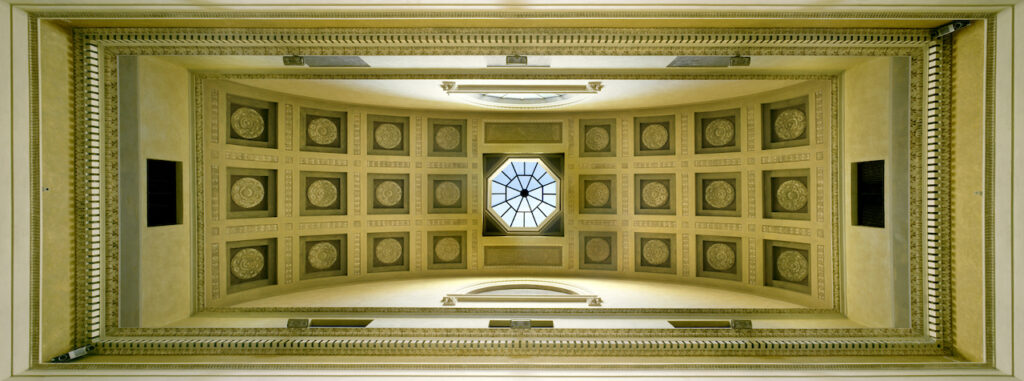 immagine per Foto 5: Palazzo Reale, Sala delle Quattro Colonne Credits: https://www.palazzorealemilano.it