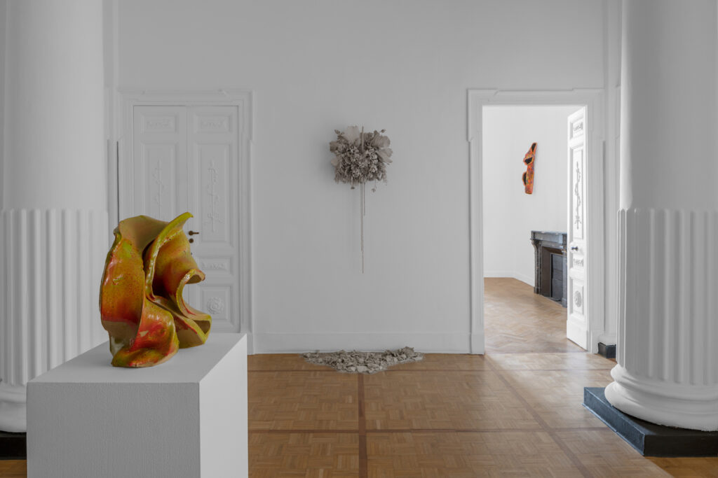 immagine per A matter of life and death. La terracotta si mostra alla Thomas Dane Gallery