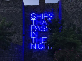 immagine per Maurizio Nannucci Hypermaremma, Ships That Pass In The Night