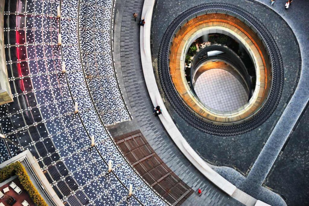 Andrea Cherchi. Fotoproiezione al Fuorisalone 2022 al Milano Contract District
