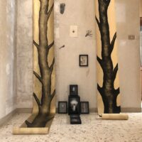 immagine pr Il bosco sacro di Paola Zampa libera dalla drammaticità della condizione umana.