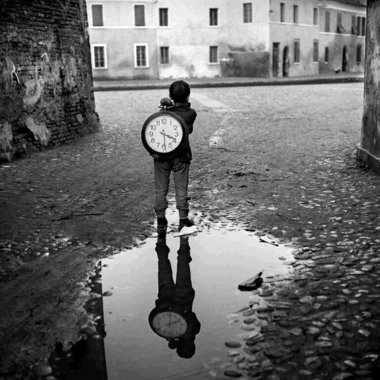 immagine per Piergiorgio Branzi. La RAI e la Fotografia compromettente