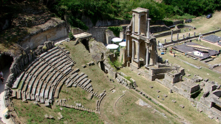 immagine per Toscana archeologica. Acropoli Etrusca di Volterra