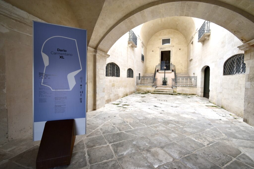 immagine per XL. Mostra antologica di Dario Carmentano a Matera. Nei limiti ma senza confini.