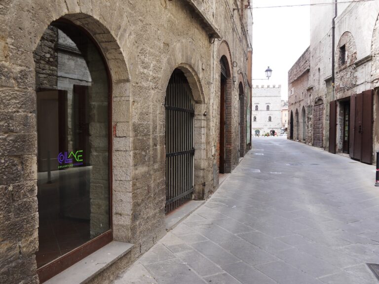 immagine per U.N.A. United Nations of Artists a cura di matteo Boetti. Mostra diffusa in Umbria.