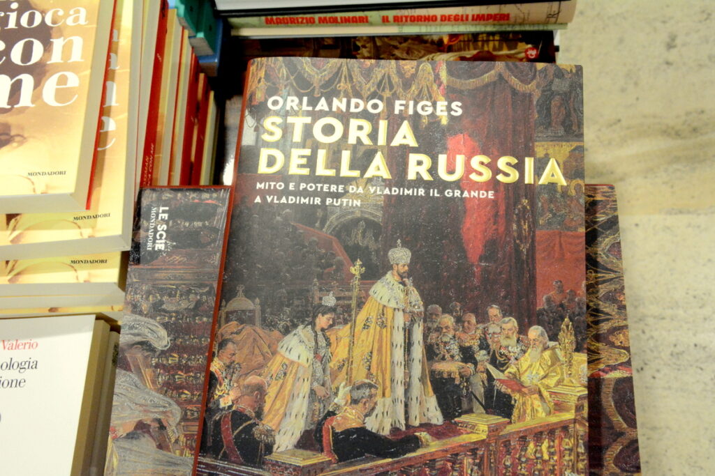 immagine per Libri Come 2023. Storia della Russia e L’inquilino o il potere del palazzo