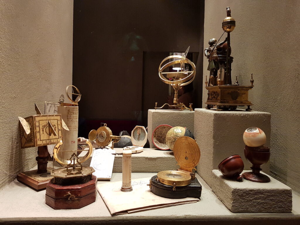 immagine per TEFAF 2023. Tokenizzazione in arte. No grazie.