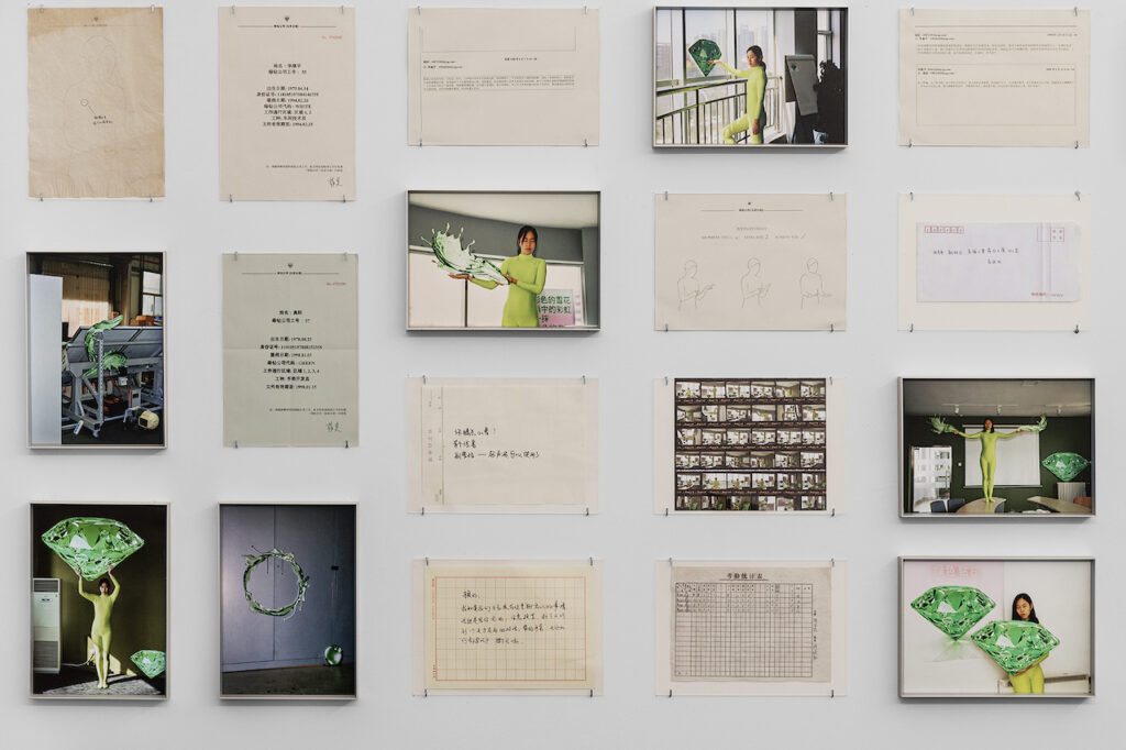 immagine per Installation views Rachele Maistrello: Gao Yue 高跃, 6 aprile - 28 giugno, 2023, Galleria Eugenia Delfini, Roma. Foto di Carlo Romano. Courtesy Galleria Eugenia Delfini.