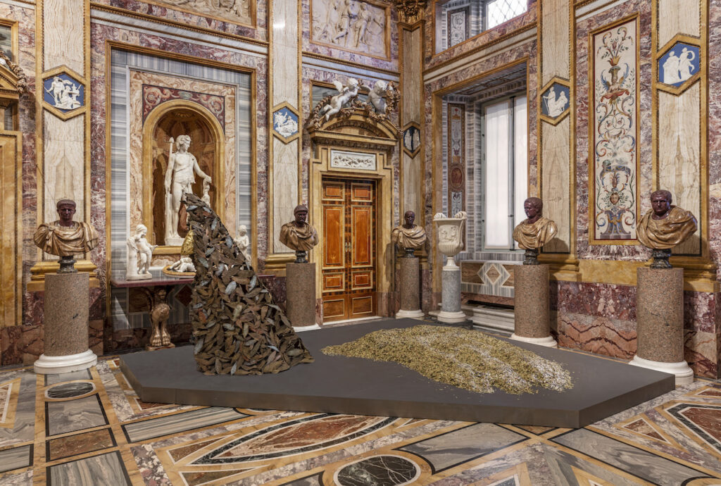 immagine per Giuseppe Penone. Gesti universali, Installation view, Sala degli Impertaori, Galleria Borghese, Roma - ph. S. Pellion © Galleria Borghese