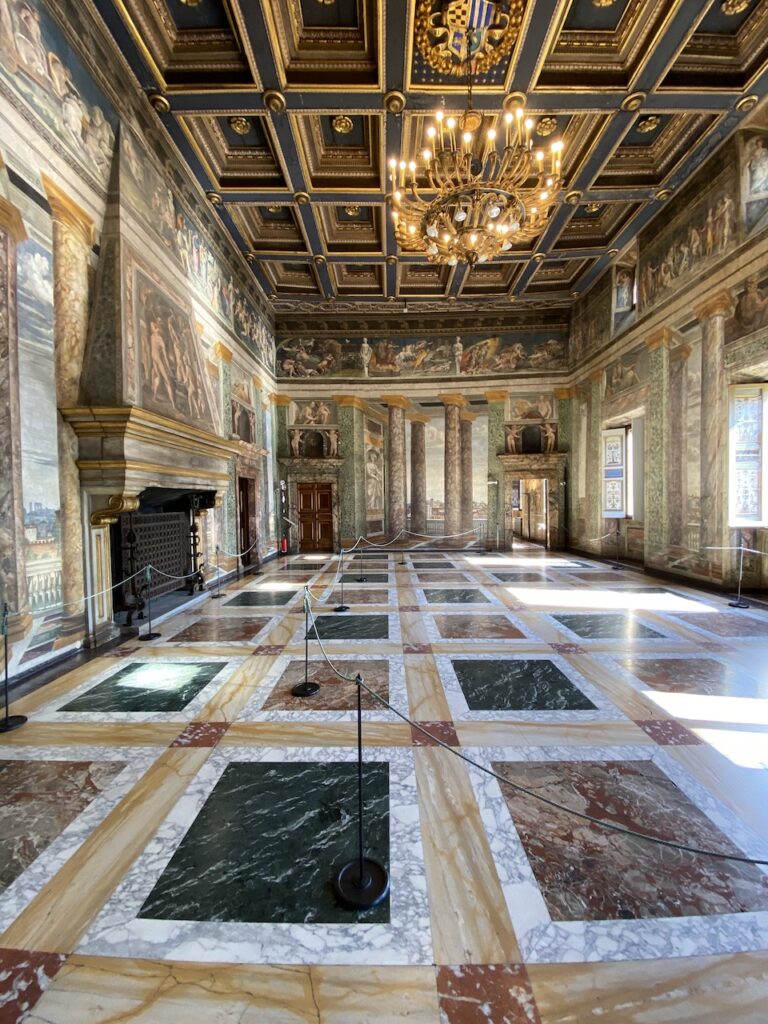 immagine per Foto 13: Stanza delle Prospettive, Villa Farnesina, Roma Credits: Roberto Civetta