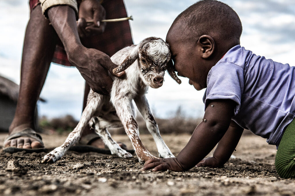 03 immagine per Stefano Lotumolo: I principi della terra: la mia vita tra i Maasai