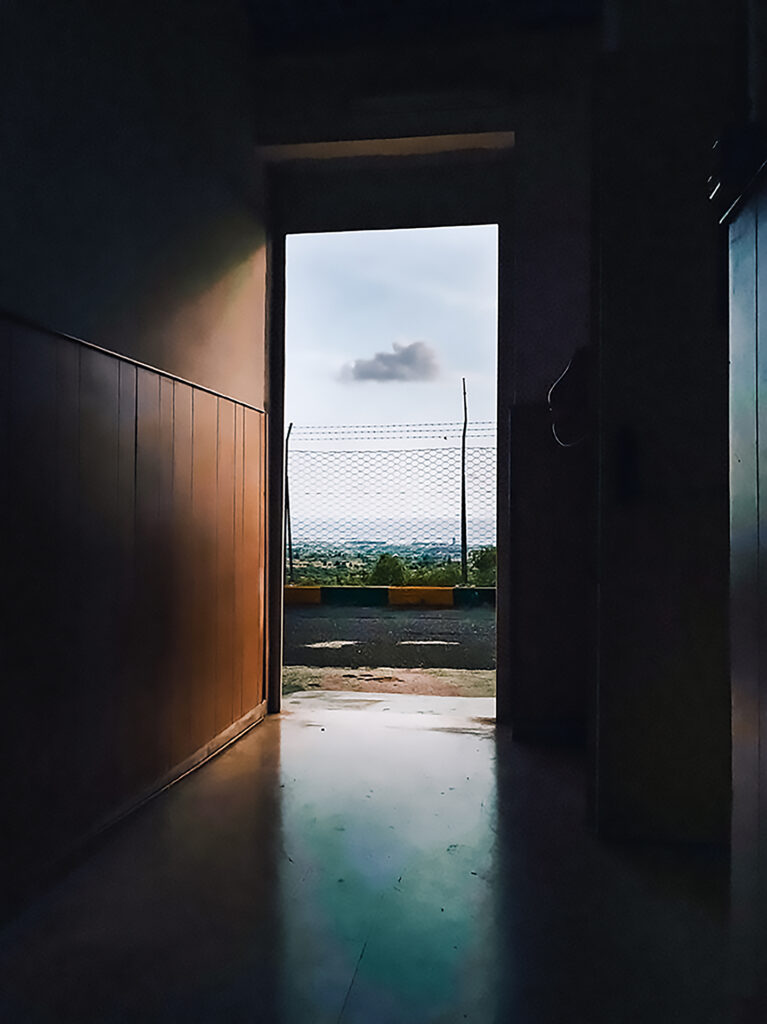 immagine per Antonello Ferrara Il cielo sopra Priolo