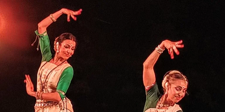 immagine per Teatri di Pietra 2023. Devī. Viaggio nel Tempio della Dea. La danza Odissi fra tradizione e futuro
