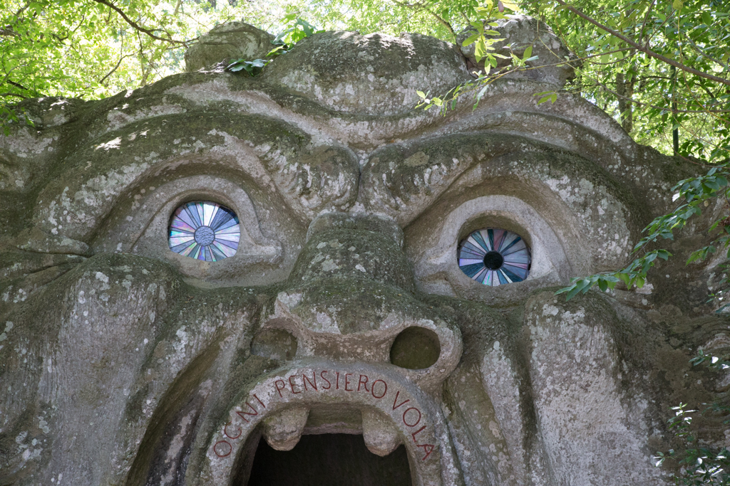 immagine per Paolo Portoghesi - Il Mostro Sorridente. Courtesy Sacro Bosco di Bomarzo. Foto Giancarlo Campoli