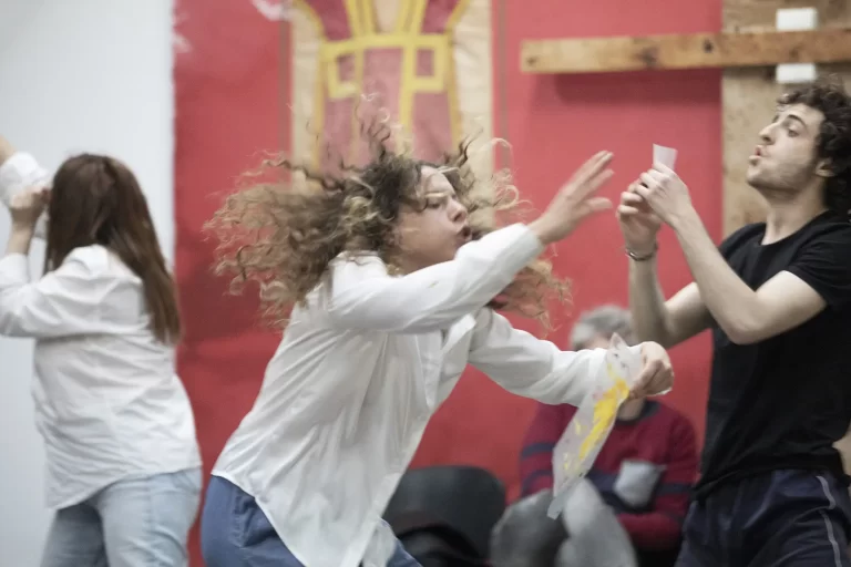 immagine per Pentesilea, scena da una delle quattro rappresentazioni che hanno avuto luogo al Museo Nitsch il 20 e il 21 maggio 2023 – Ph. di di Amedeo Benestante