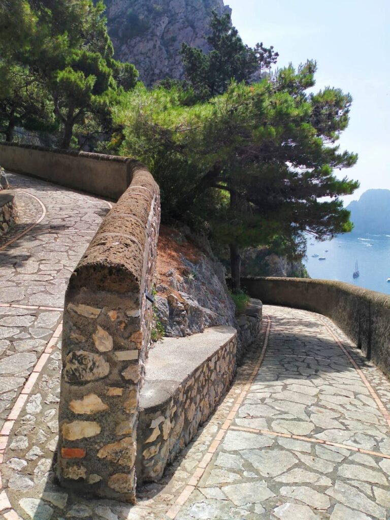 04 immagine per Via Krupp a Capri. Riaperta e nuovamente percorribile la strada panoramica dell'Isola dei baci.