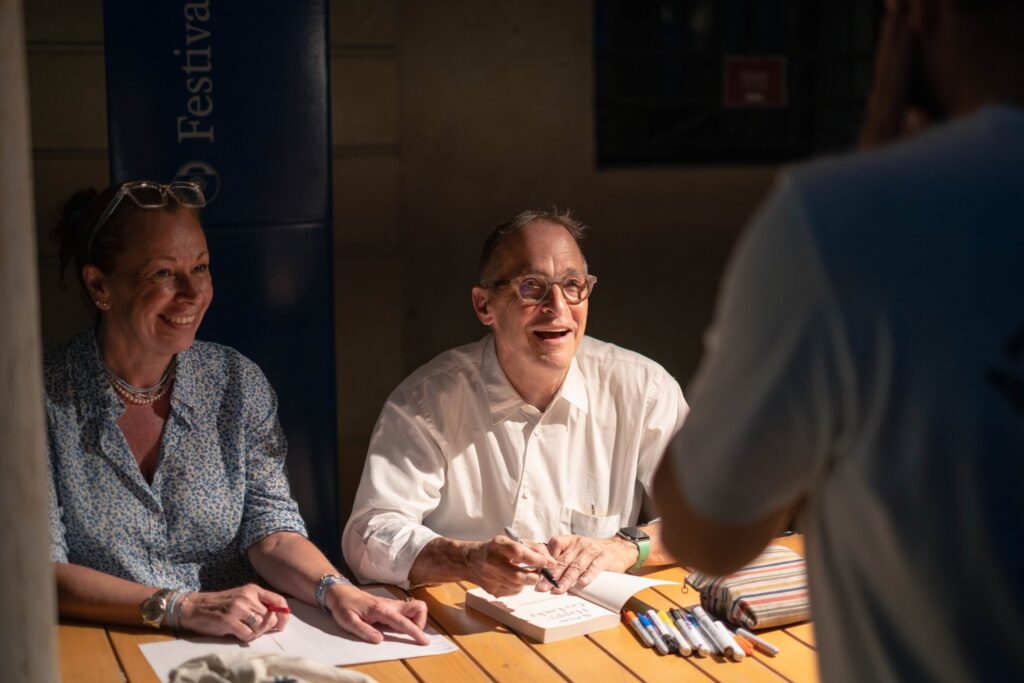 Festivaletteratura #1. David Sedaris: Contro cosa è impotente l’umorismo? Animali con gli occhiali da sole. immagine per Festivaletteratura #1. David Sedaris: Contro cosa è impotente l’umorismo? Animali con gli occhiali da sole.