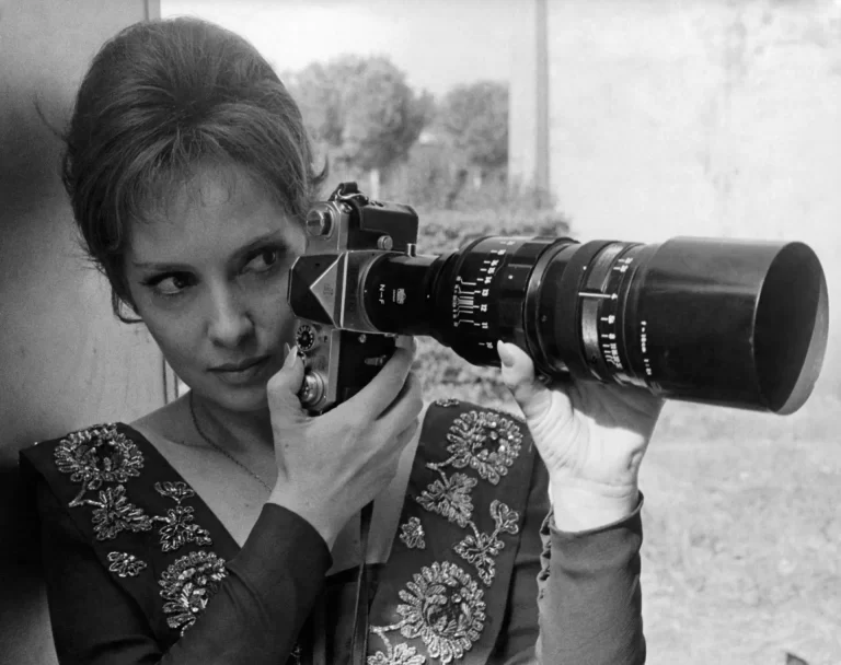 immagine per I mondi di Gina Lollobrigida che fu anche fotografa e artista