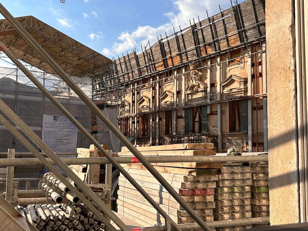 immagine per ancora cantieri a L'Aquila -Panorama Italics L'Aquila, 2023 - ph. F. Cascino