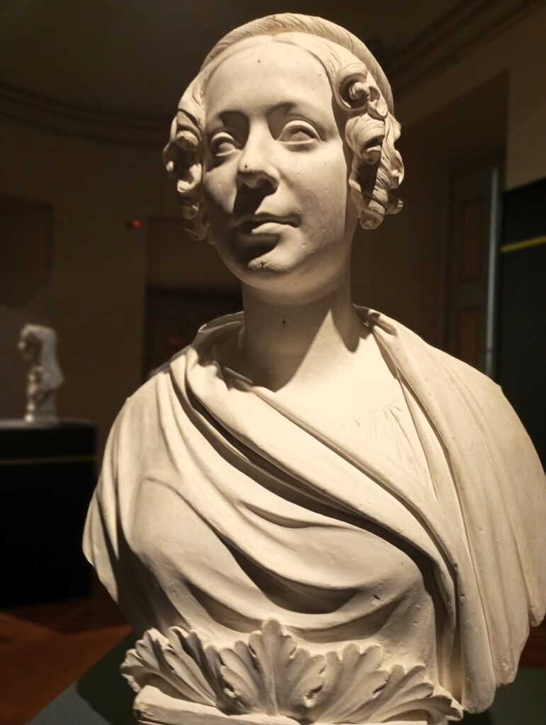 immagine per Mostre contemporanee in luoghi dell'Antico. Sergio Sarra e Tenerani Spina.