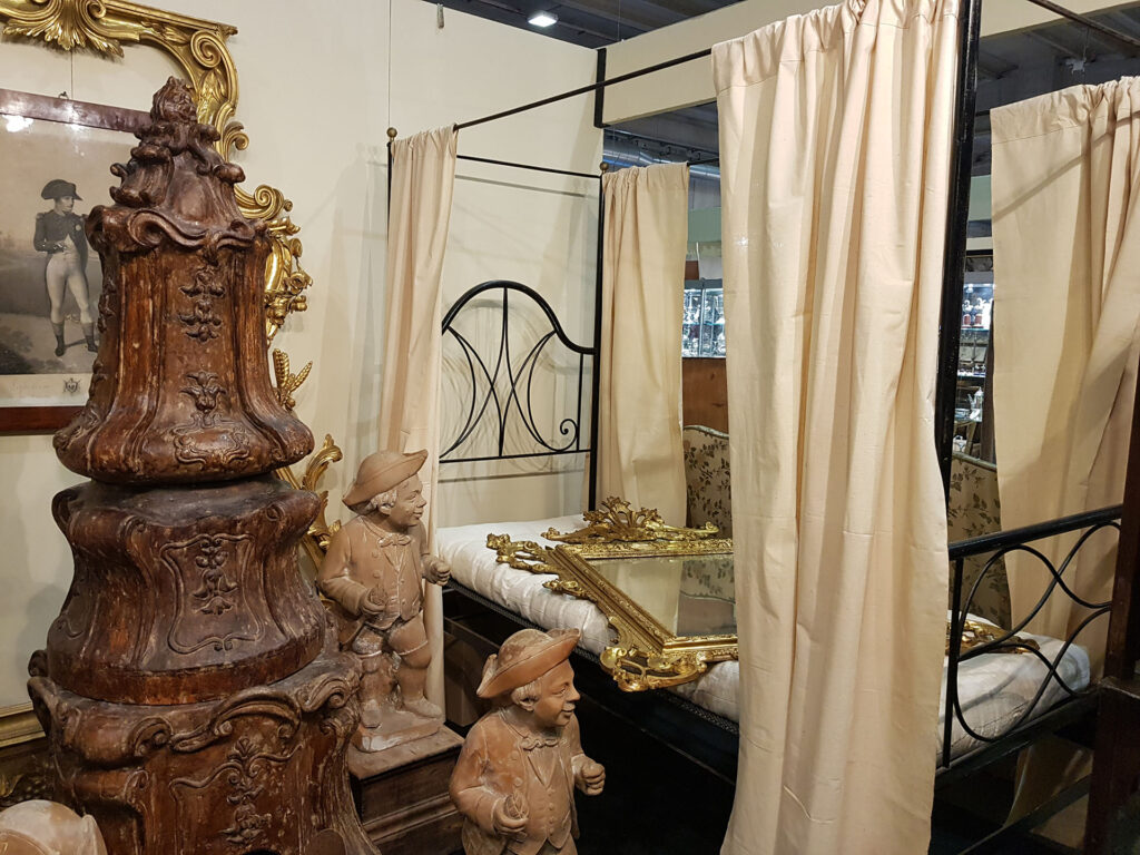 immagine per Parma. Mercante in fiera. Pad.3. Letto in ferro, Sec.XIX