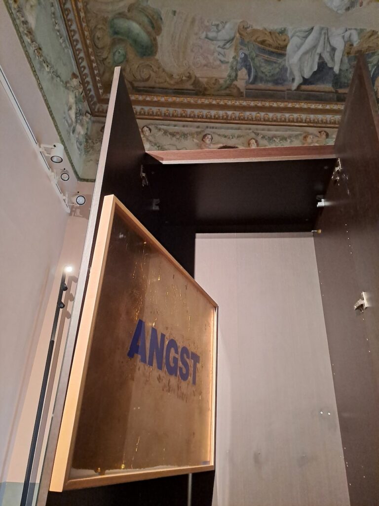 immagine per Tanz Auf Dem Vulkan, collezione Morra Greco. Foto E. Monetti