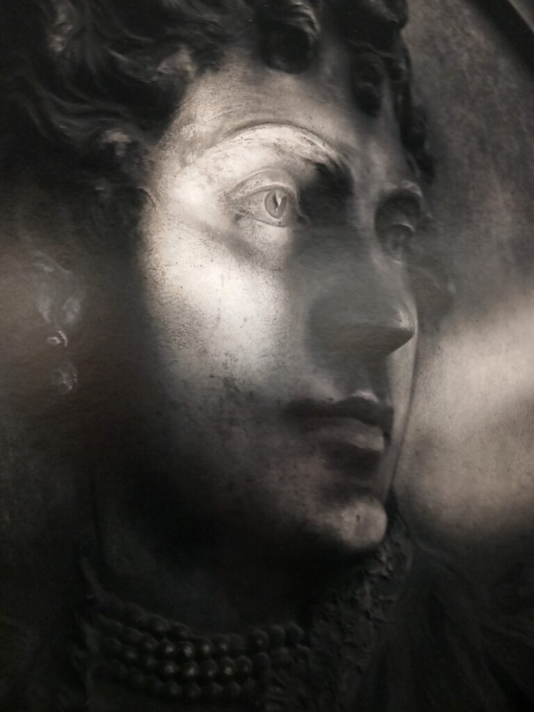 immagine per Antonio Biasiucci -S.t., dalla serie Mirabilia - ph. Barbara Martusciello