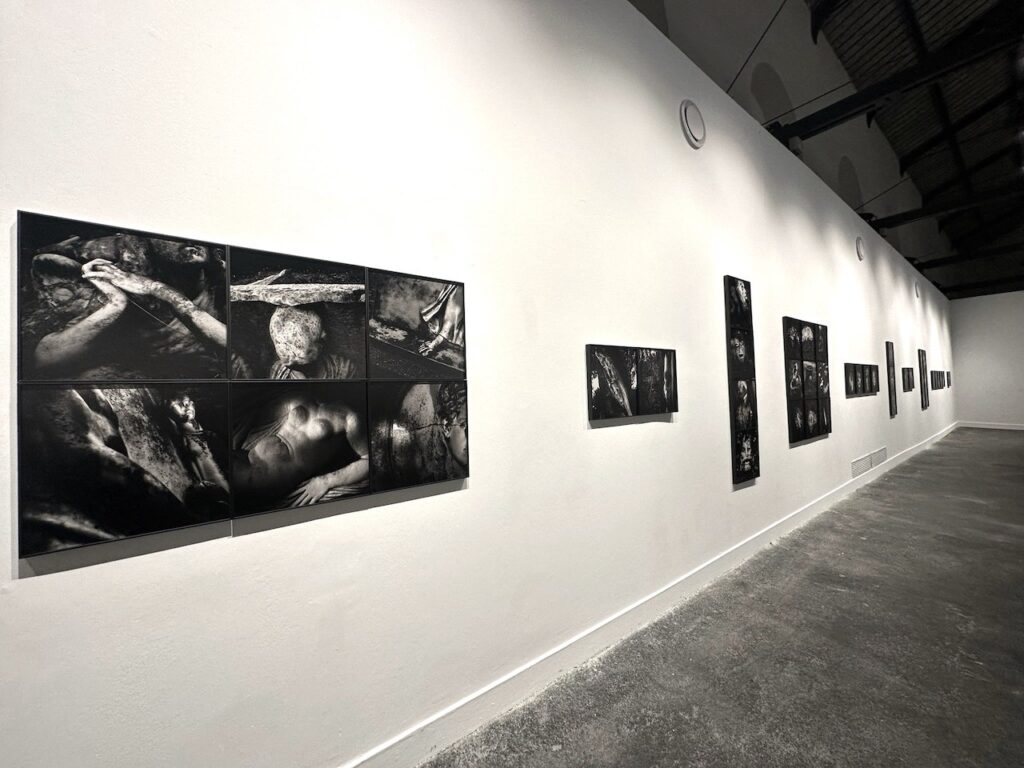 immagine per Antonio Biasiucci - panoramica dalla mostra -ph. Claudio Orlandi