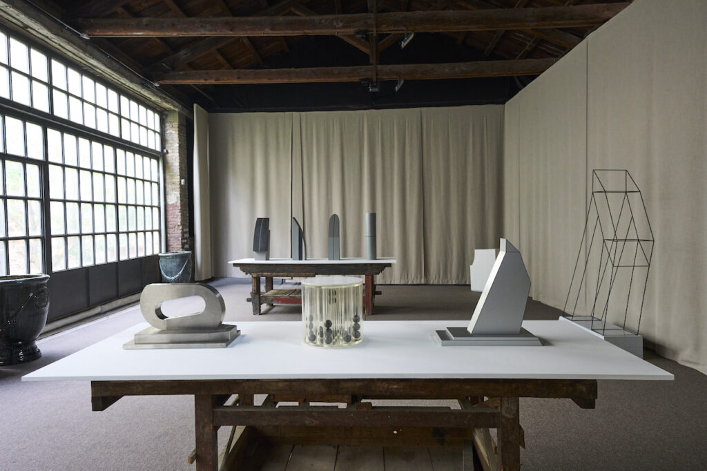 immagine per Install shot // Marcin Gierat